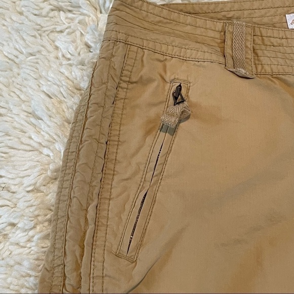 Eastern Mountain Sports Womens Size 8 Hiking Capri Pants Zipper Pockets Mustard - Picture 3 of 9